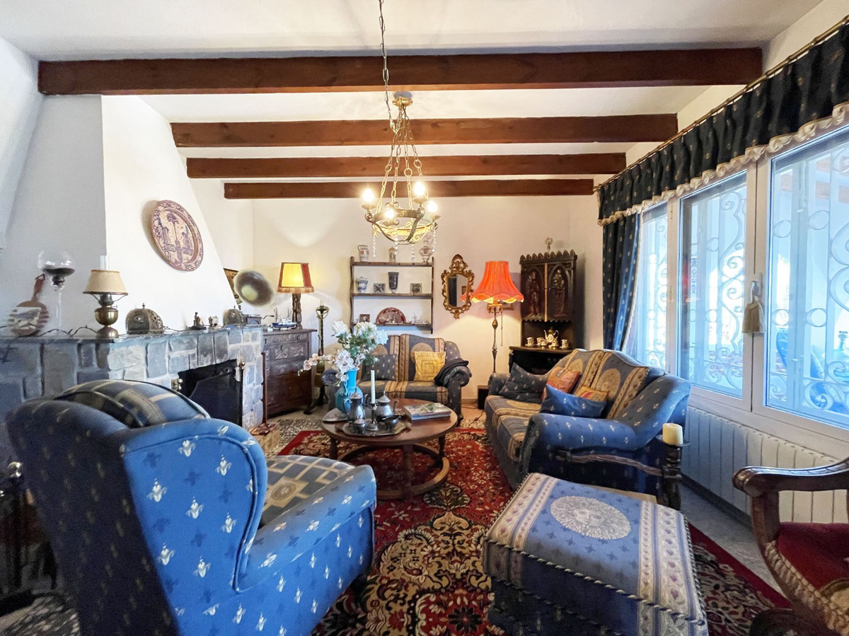 5-Bedroom Detached House in  Calpe | Sunny Casas - Costa ... - Image 19