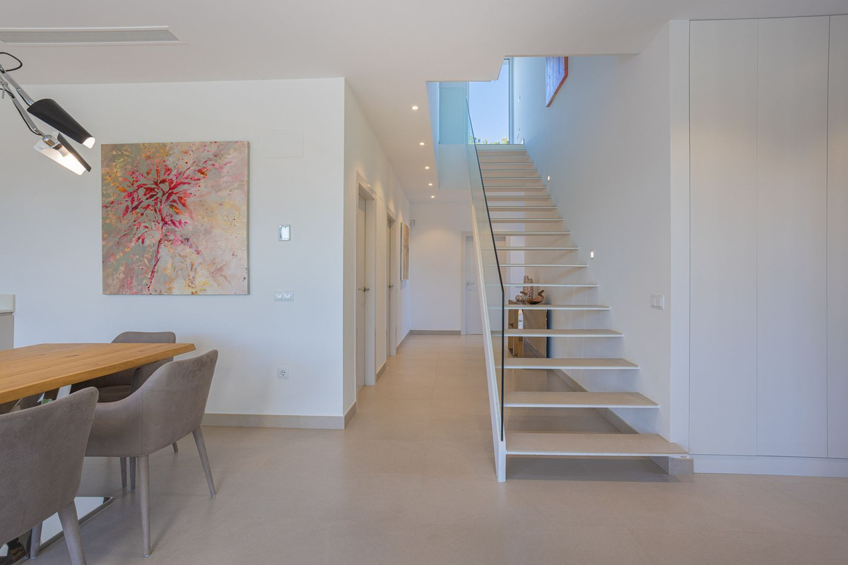 4-Bedroom Detached House in Orihuela | Sunny Casas - Cos... - Image 12