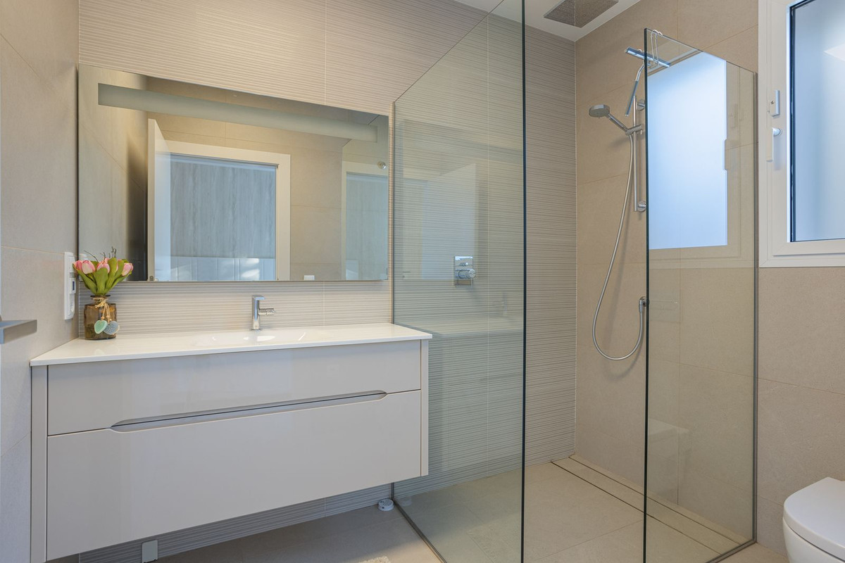 4-Bedroom Detached House in Orihuela | Sunny Casas - Cos... - Image 14