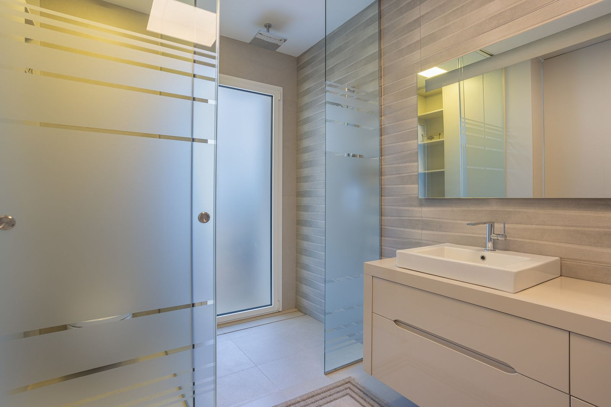 4-Bedroom Detached House in Orihuela | Sunny Casas - Cos... - Image 17