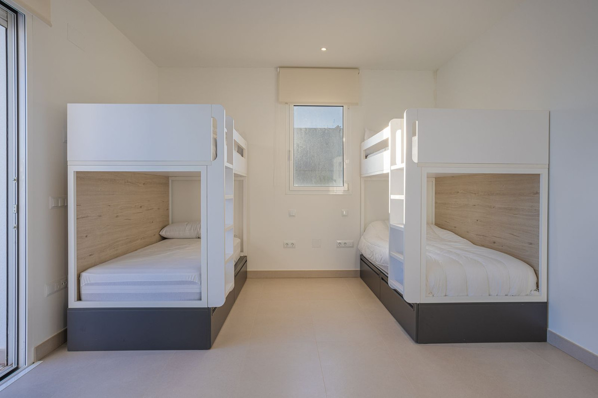 4-Bedroom Detached House in Orihuela | Sunny Casas - Cos... - Image 21