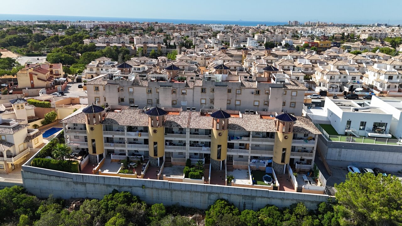 2-Bedroom Apartment in Cabo Roig, Cabo Roig - Image 24