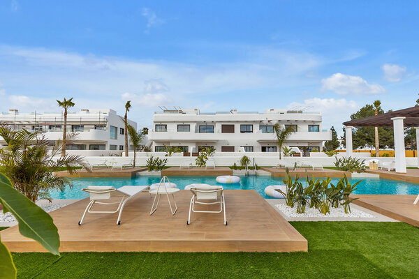 2-Bedroom Apartment in Los Alcázares