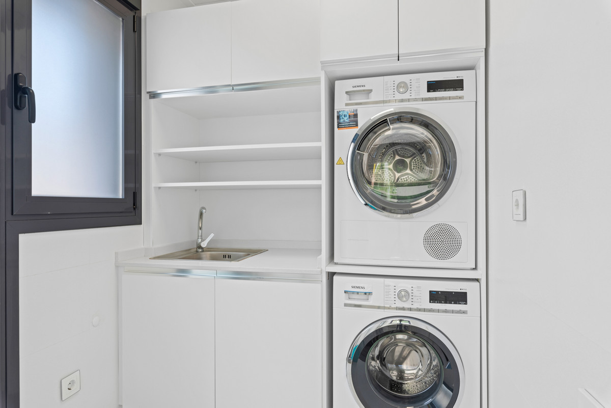 5-Bedroom Detached House in  San Miguel de Salinas | Sunn... - Image 13