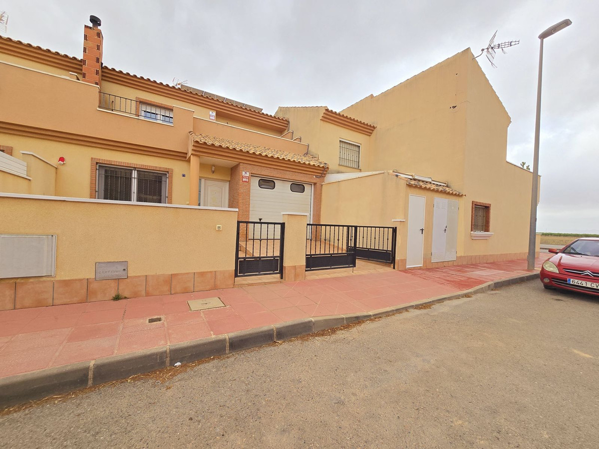 3-Bedroom Townhouse in Roldan | Sunny Casas - Costa Blan... - Image 1