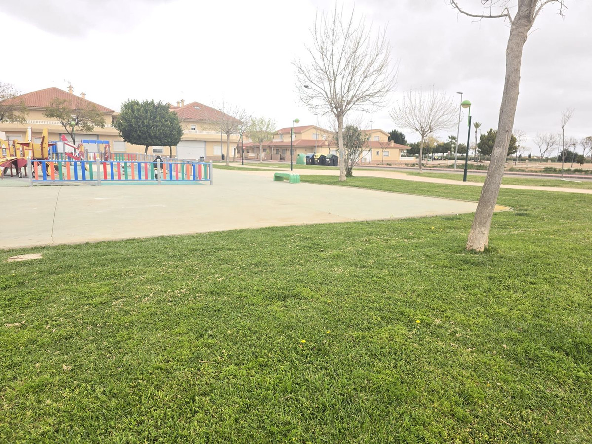 3-Bedroom Townhouse in Roldan | Sunny Casas - Costa Blan... - Image 24