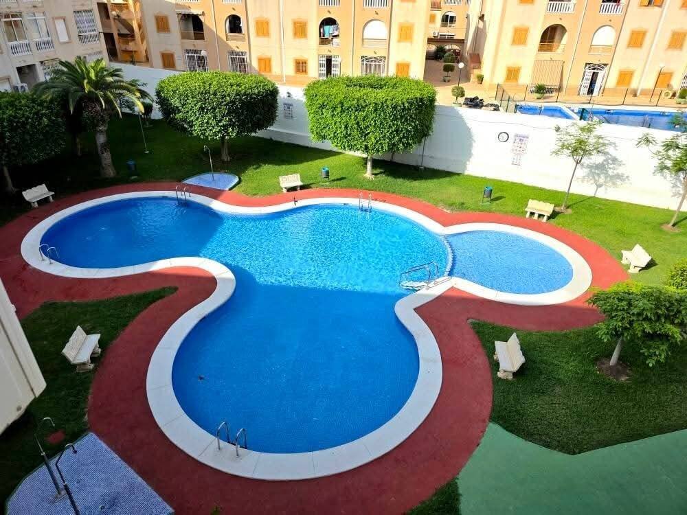 3-Bedroom Penthouse in Acequion, Torrevieja - Image 3