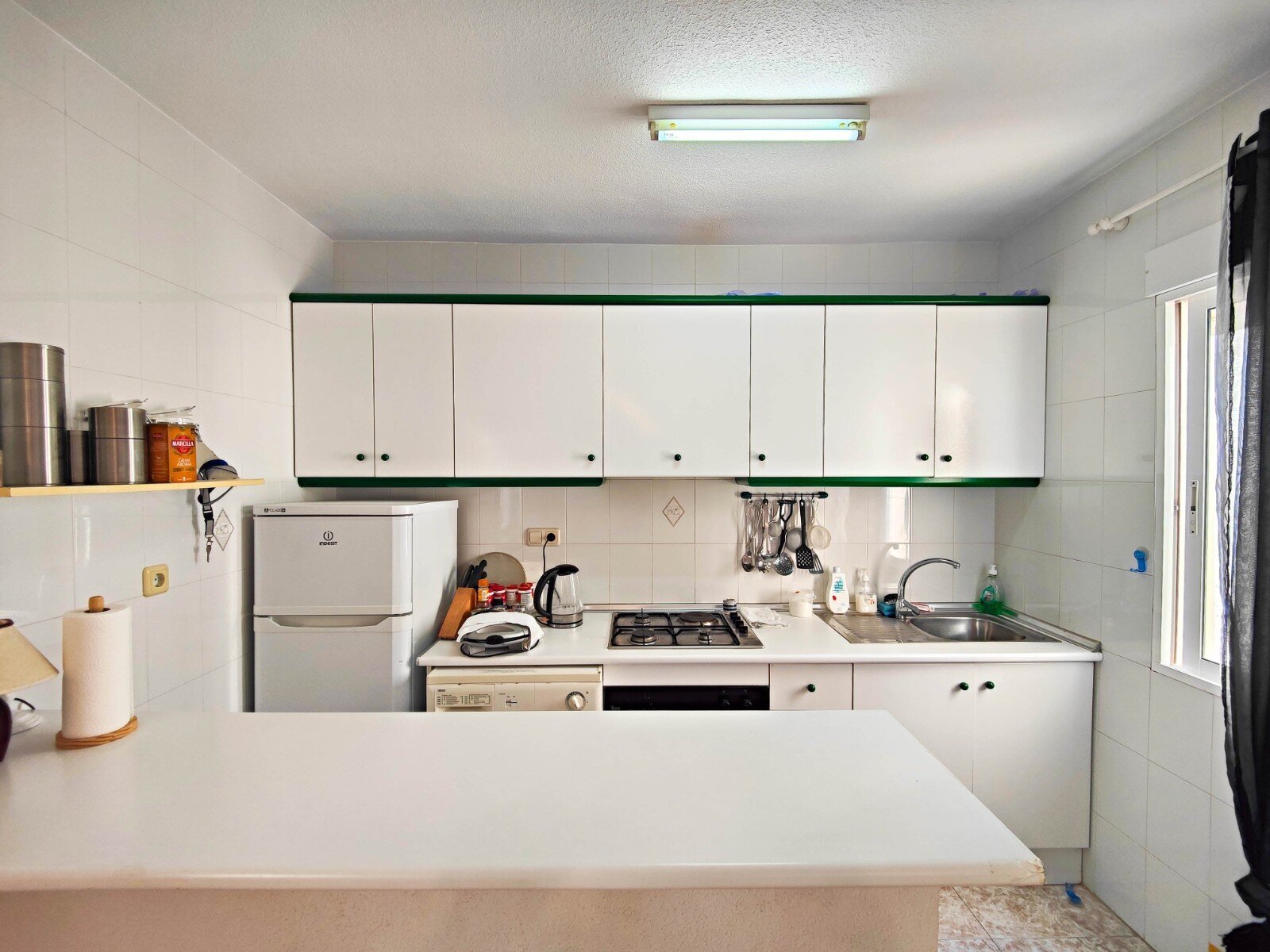 1-Bedroom Penthouse in La Siesta, Torrevieja - Image 10