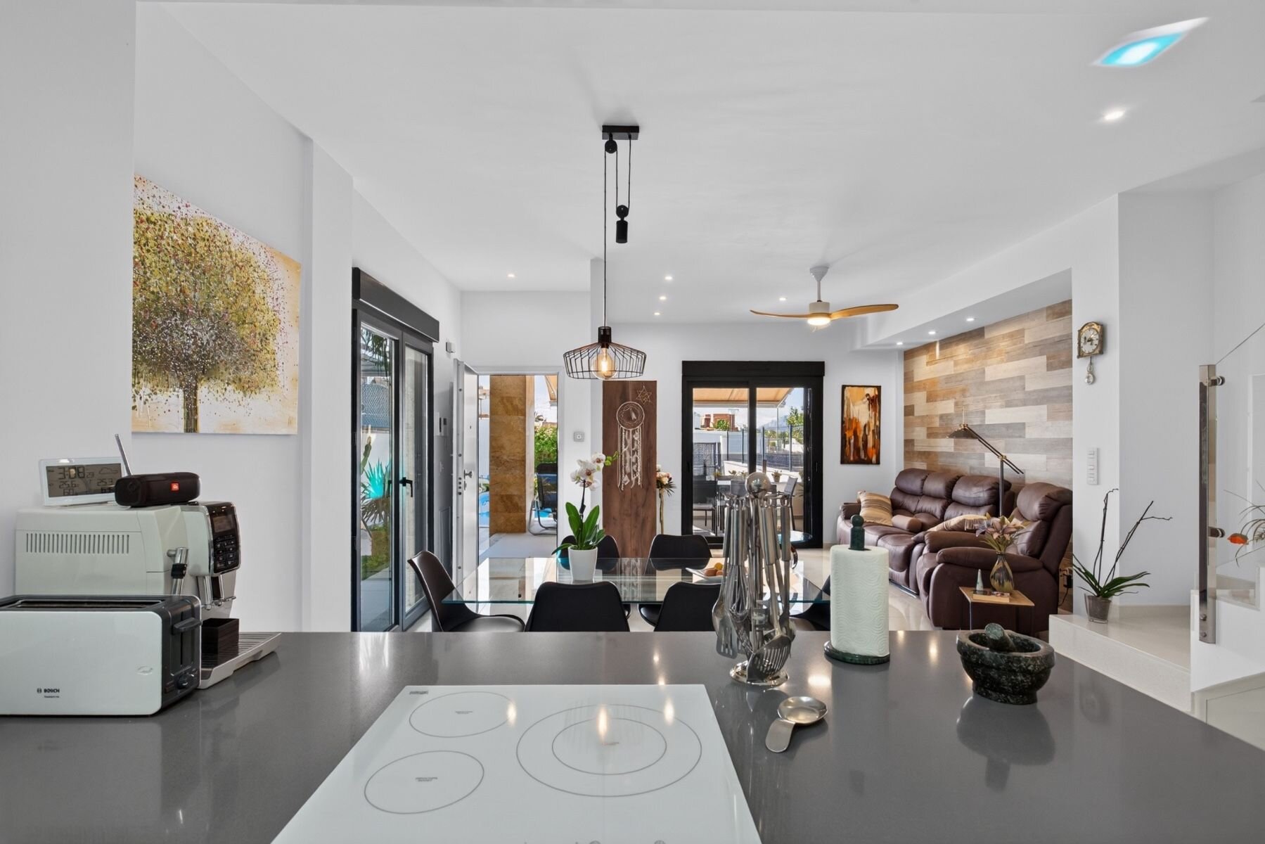 3-Bedroom Villa in Comunidad Valenciana, Bigastro - Image 4