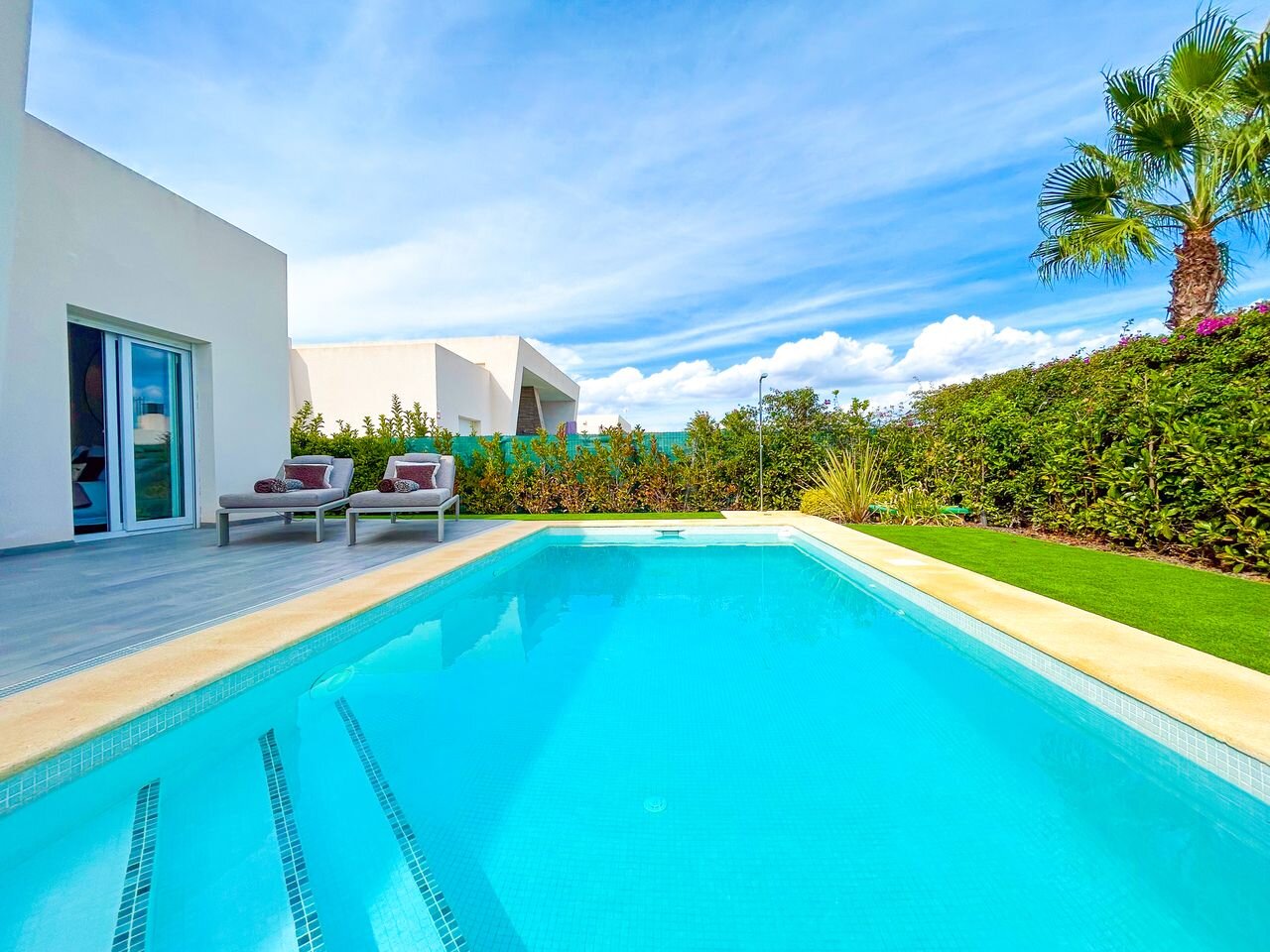 3-Bedroom Villa in Pueblo 3, Algorfa - Image 3