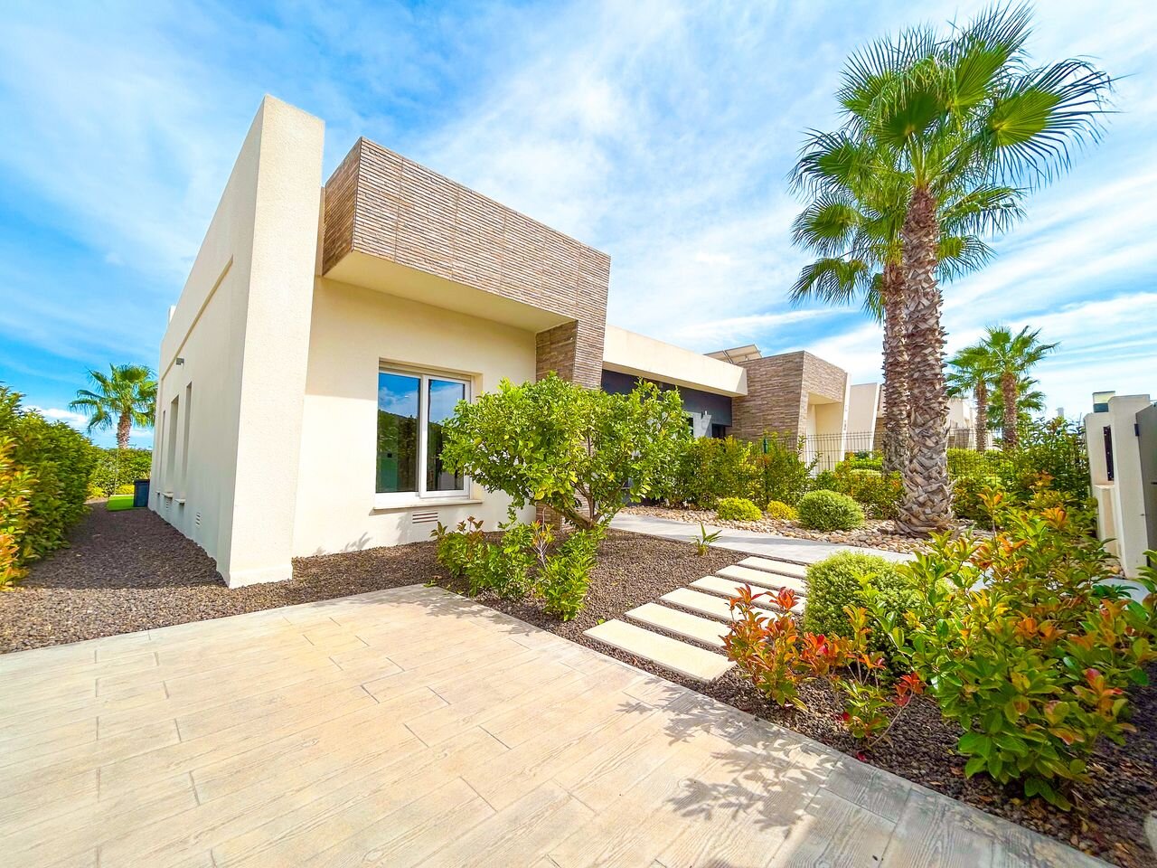 3-Bedroom Villa in Pueblo 3, Algorfa - Image 5