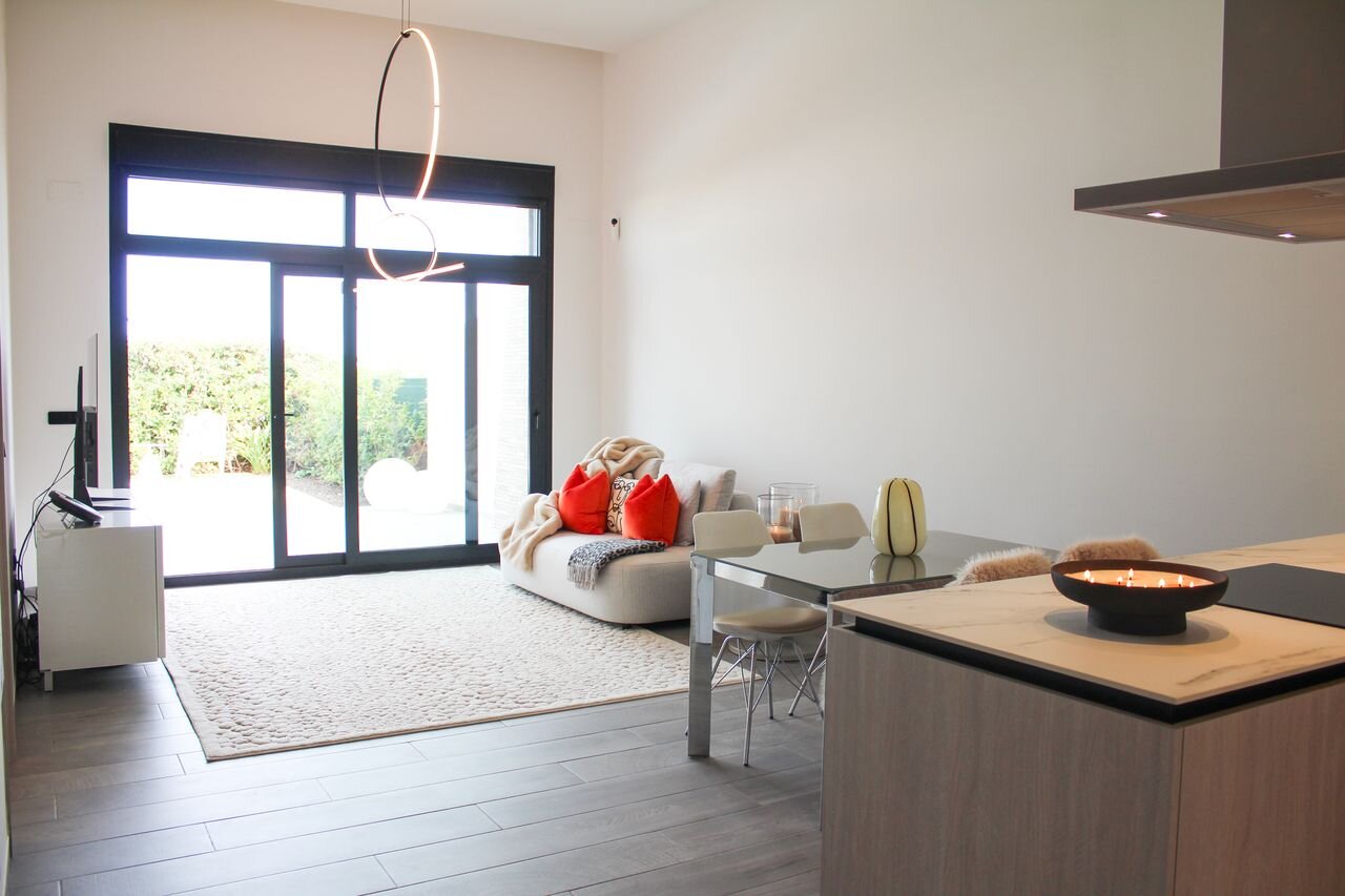 3-Bedroom Villa in Pueblo 3, Algorfa - Image 7
