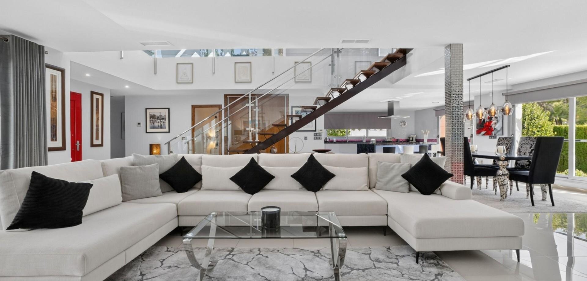 4-Bedroom Villa in Pilar de la Horadada - Image 14