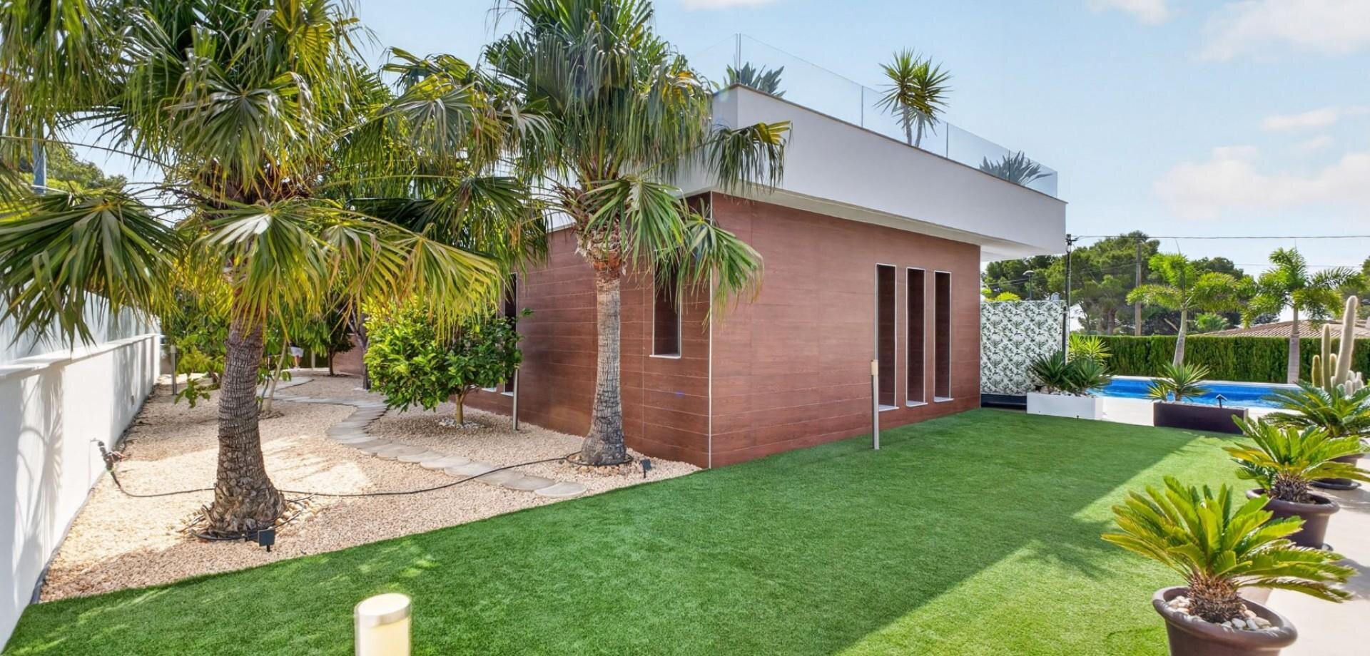 4-Bedroom Villa in Pilar de la Horadada - Image 25