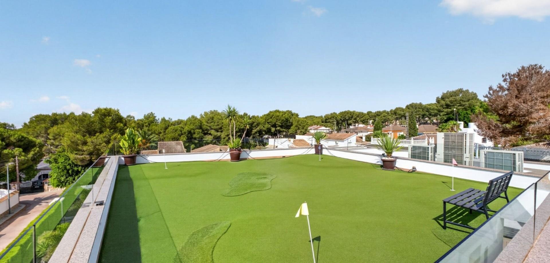 4-Bedroom Villa in Pilar de la Horadada - Image 3