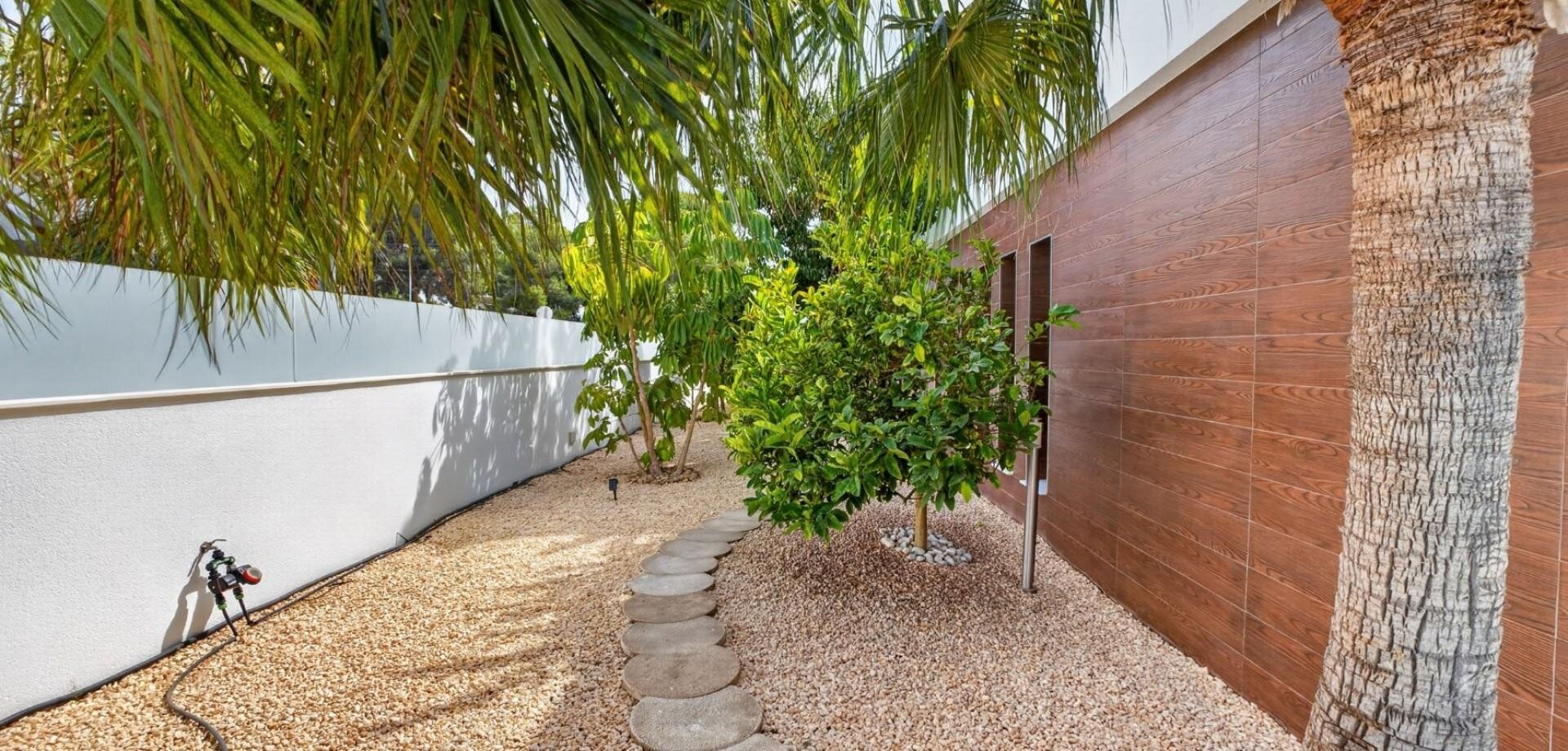 4-Bedroom Villa in Pilar de la Horadada - Image 34