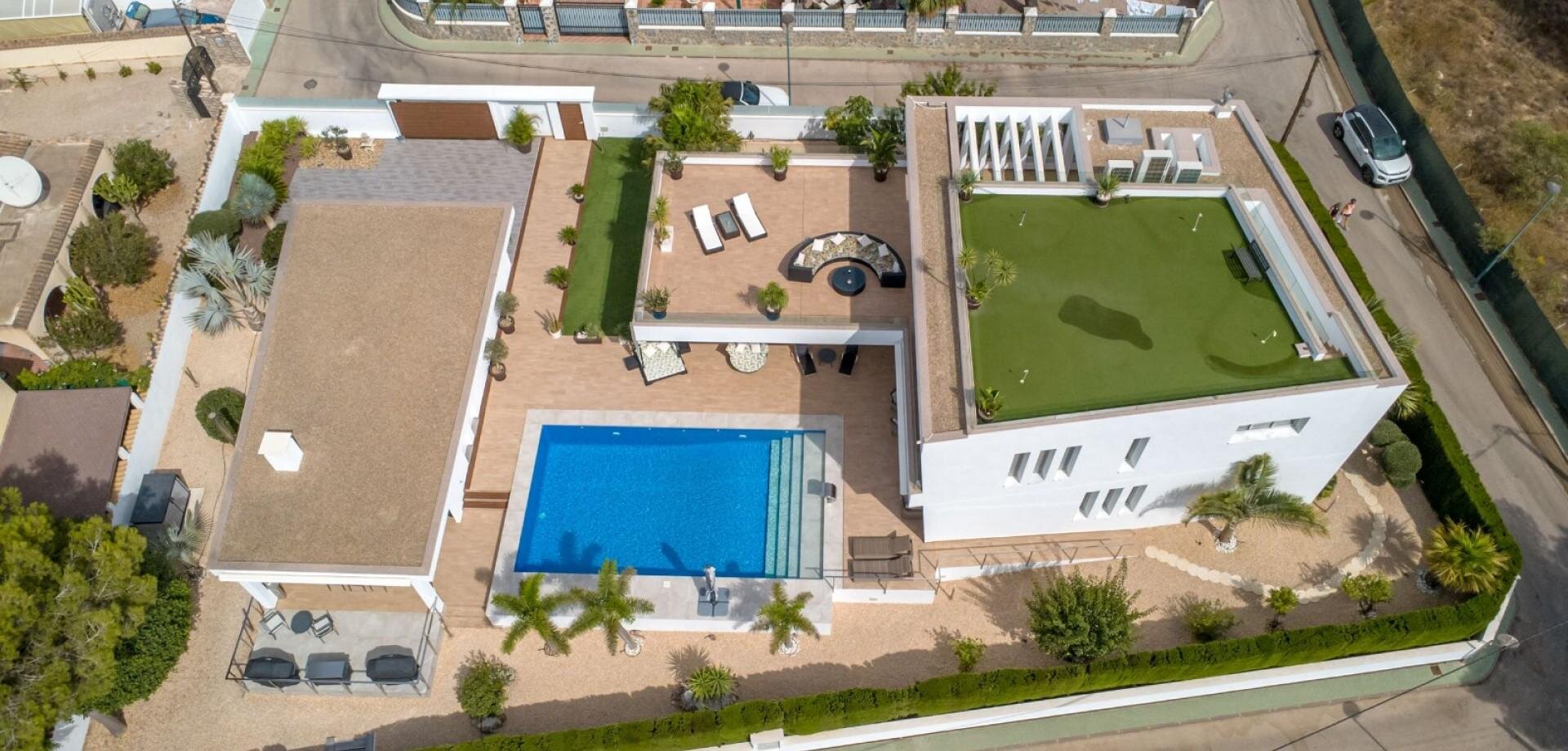 4-Bedroom Villa in Pilar de la Horadada - Image 4