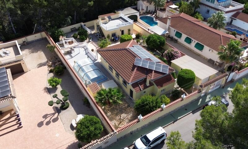 4-Bedroom Villa in Pinar de Campoverde, Pilar de la Horadada - Image 14