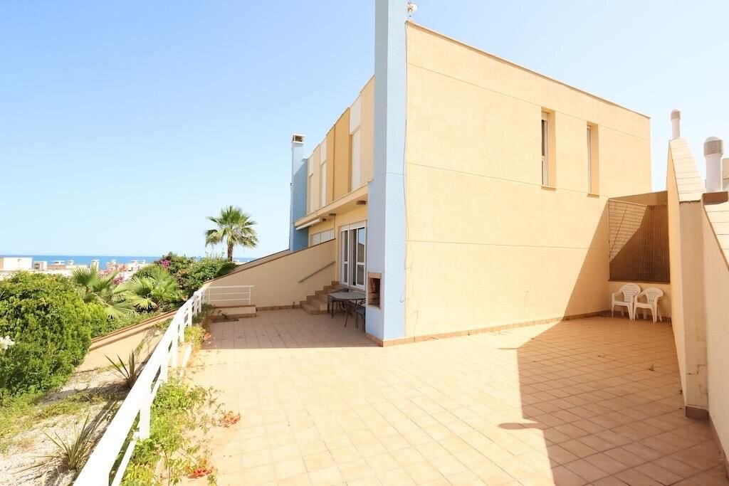 3-Bedroom House in Campoamor, Orihuela Costa - Image 4