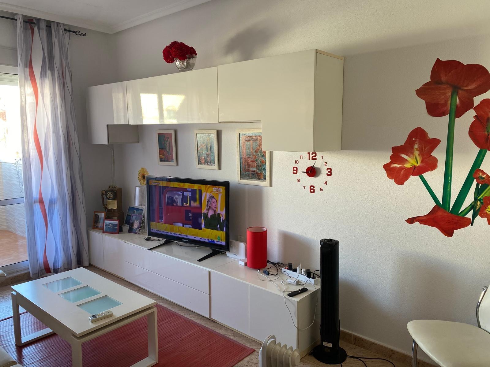 3-Bedroom Penthouse in Estacion de Autobuses, Torrevieja - Image 5