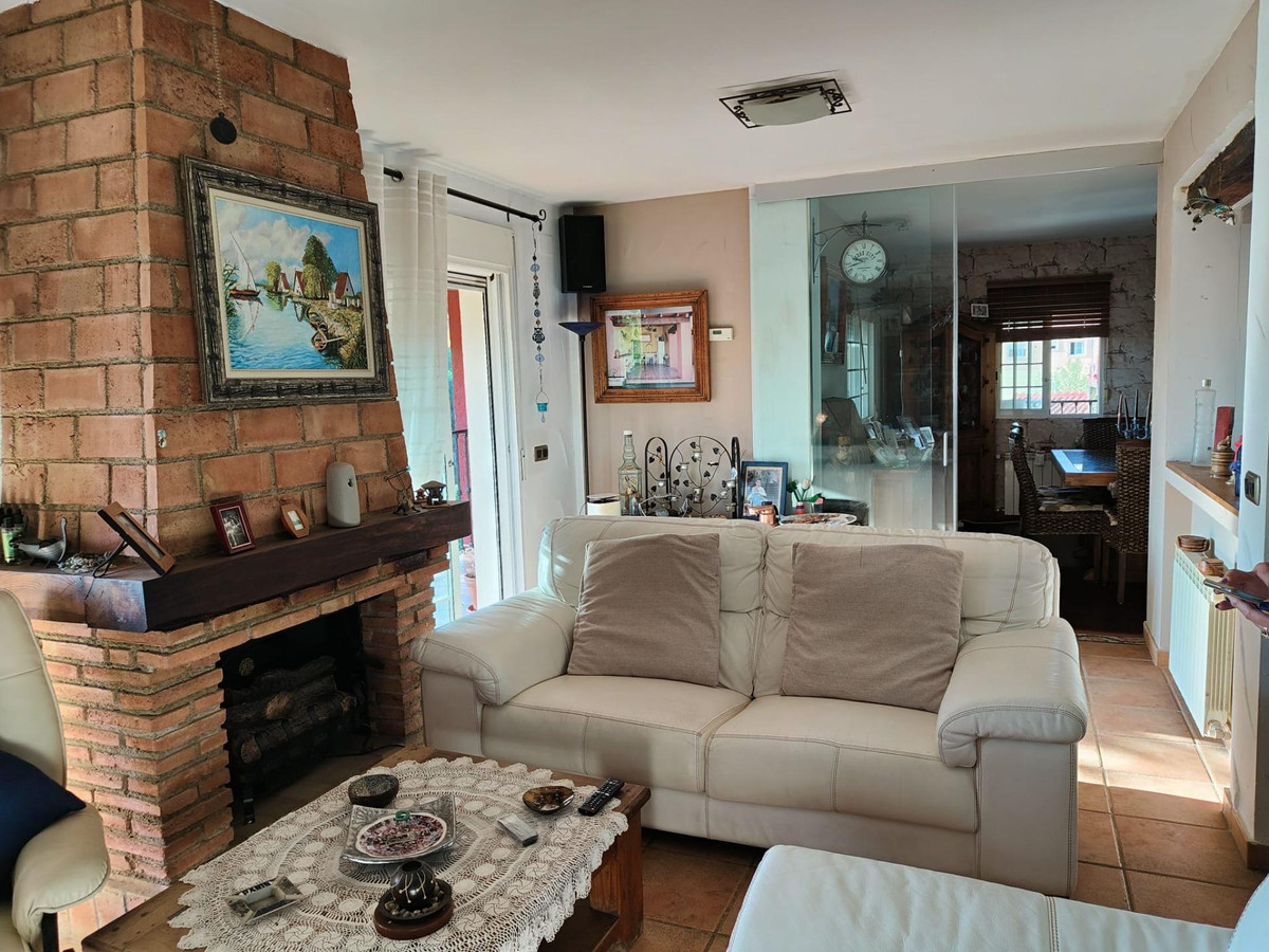 Bungalow z 4 Sypialniami w, La Nucia - Image 10