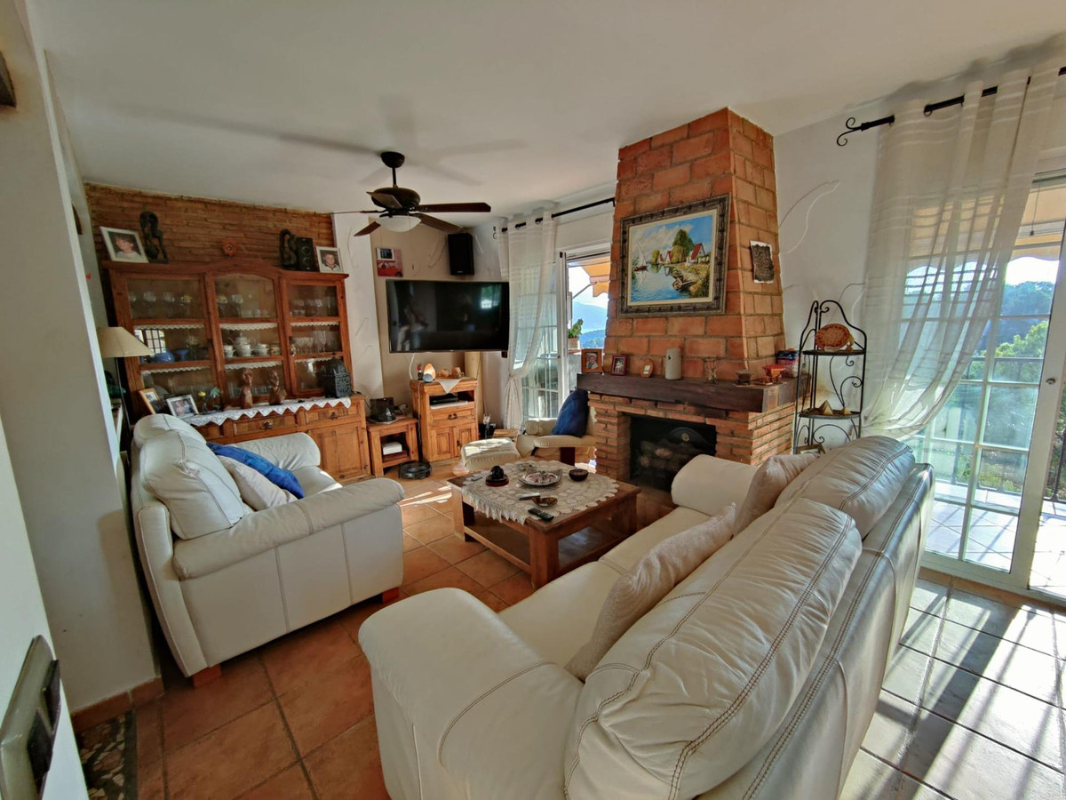 Bungalow z 4 Sypialniami w, La Nucia - Image 11