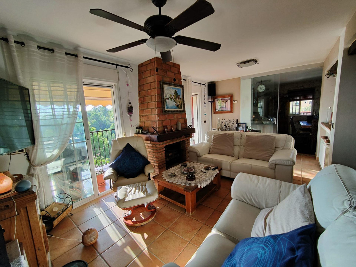 Bungalow z 4 Sypialniami w, La Nucia - Image 12