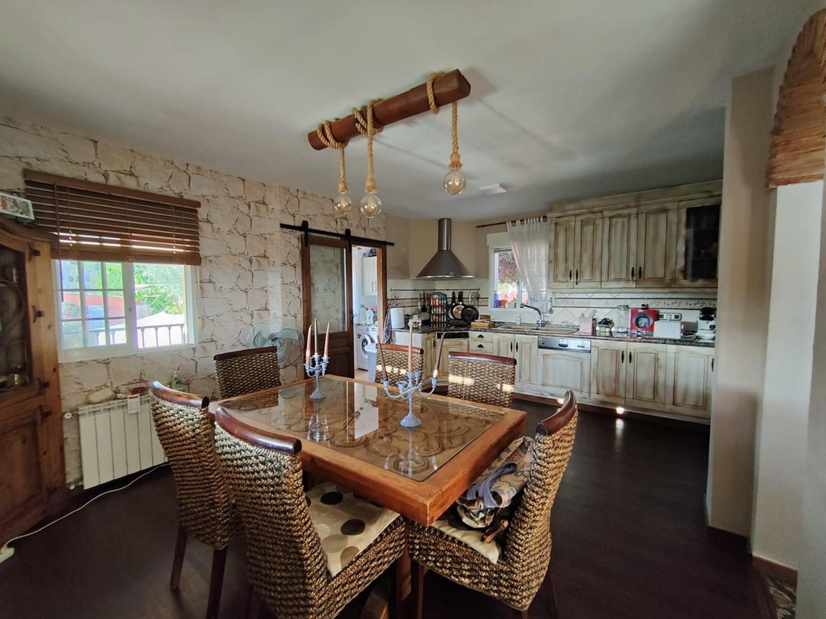 Bungalow z 4 Sypialniami w, La Nucia - Image 4