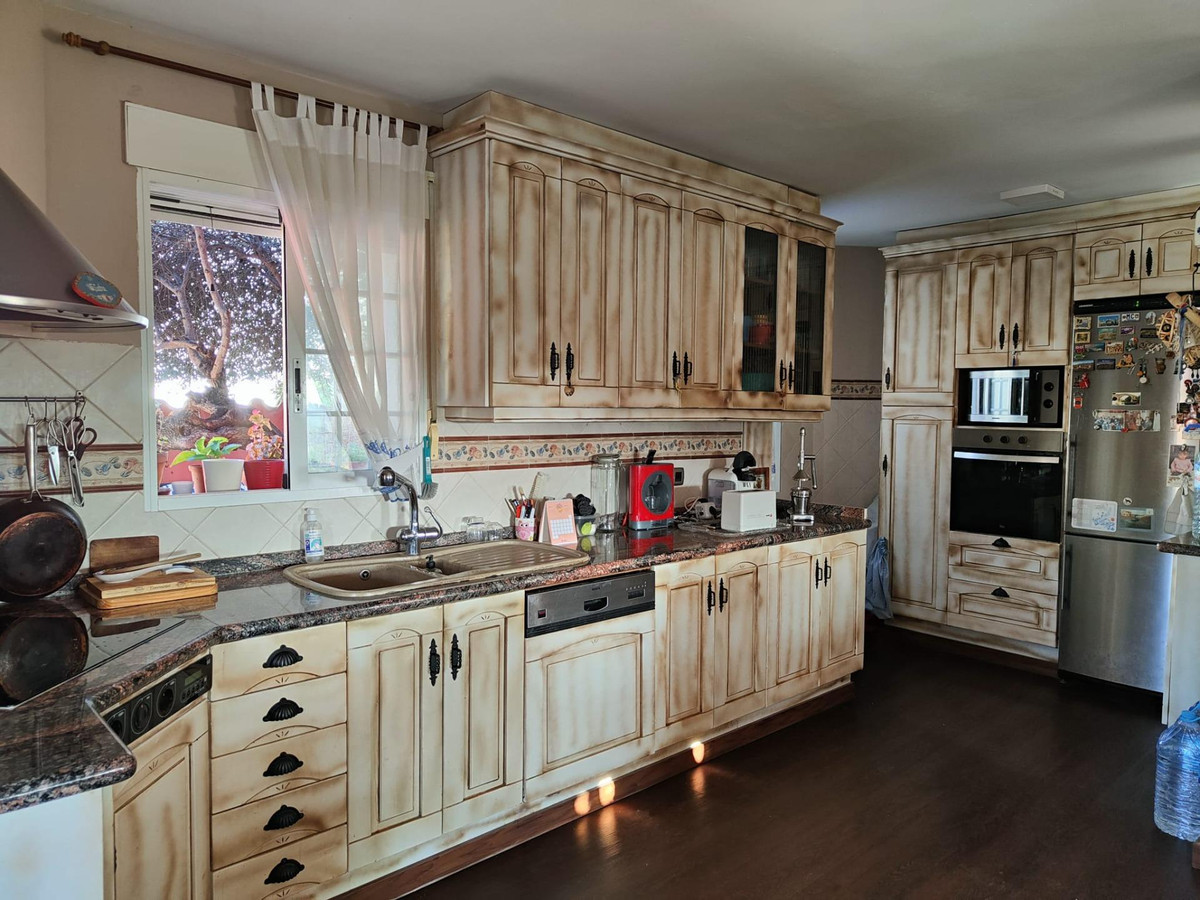 Bungalow z 4 Sypialniami w, La Nucia - Image 6