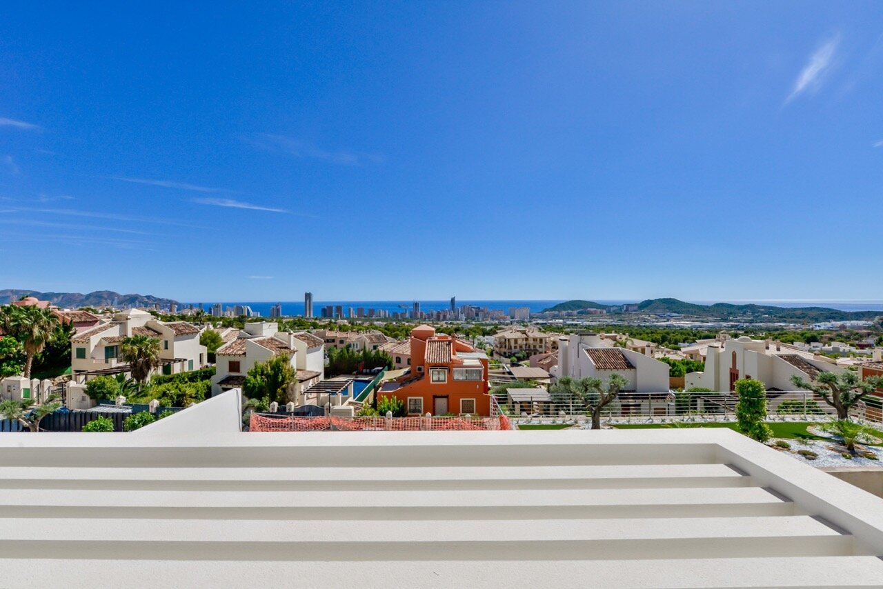 8-Bedroom Villa in Finestrat - Image 24