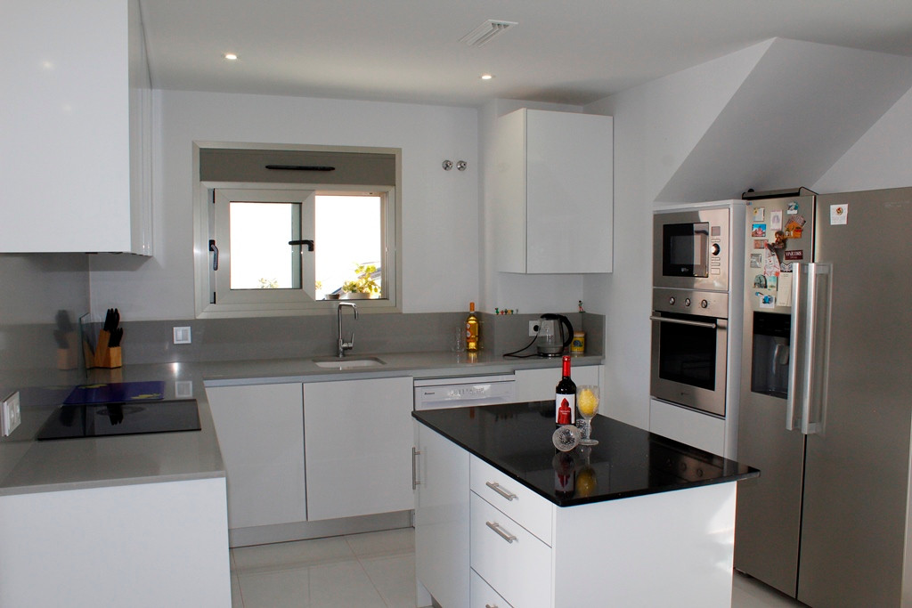 Vrijstaande villa met 3 Slaapkamers in  San Miguel de Sal... - Image 3