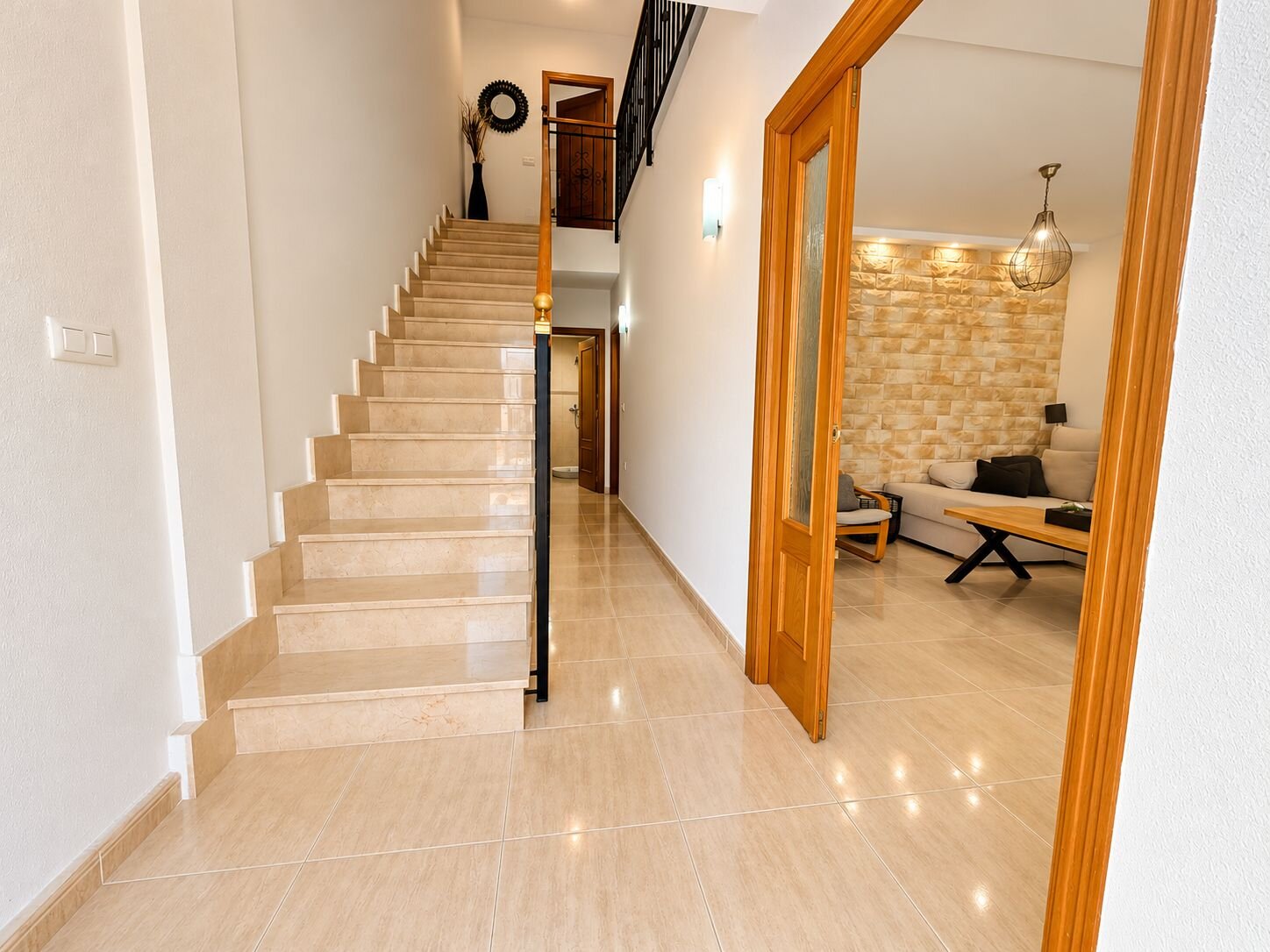 3-Bedroom House in Daya Nueva - Image 10