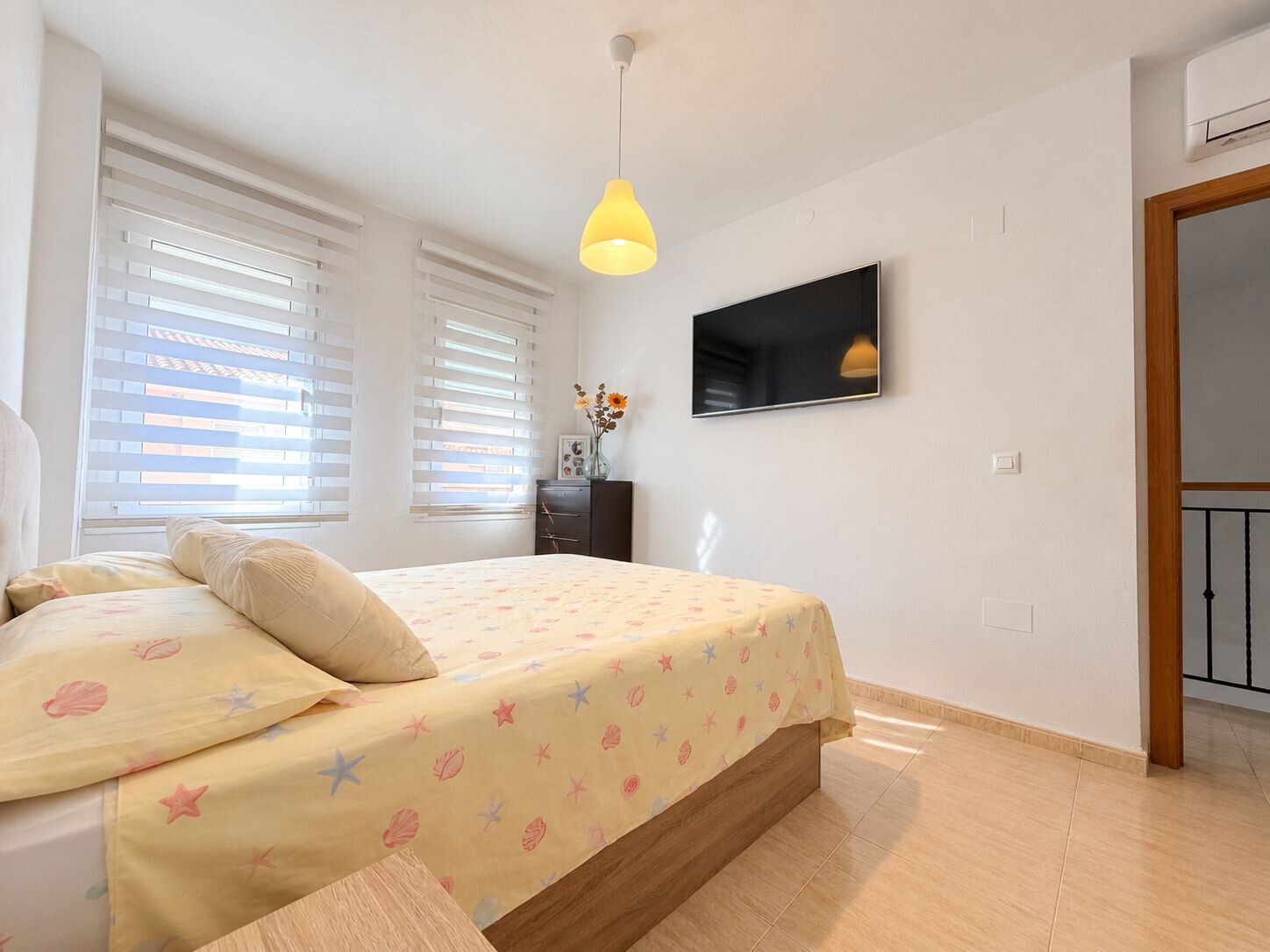 3-Bedroom House in Daya Nueva - Image 12
