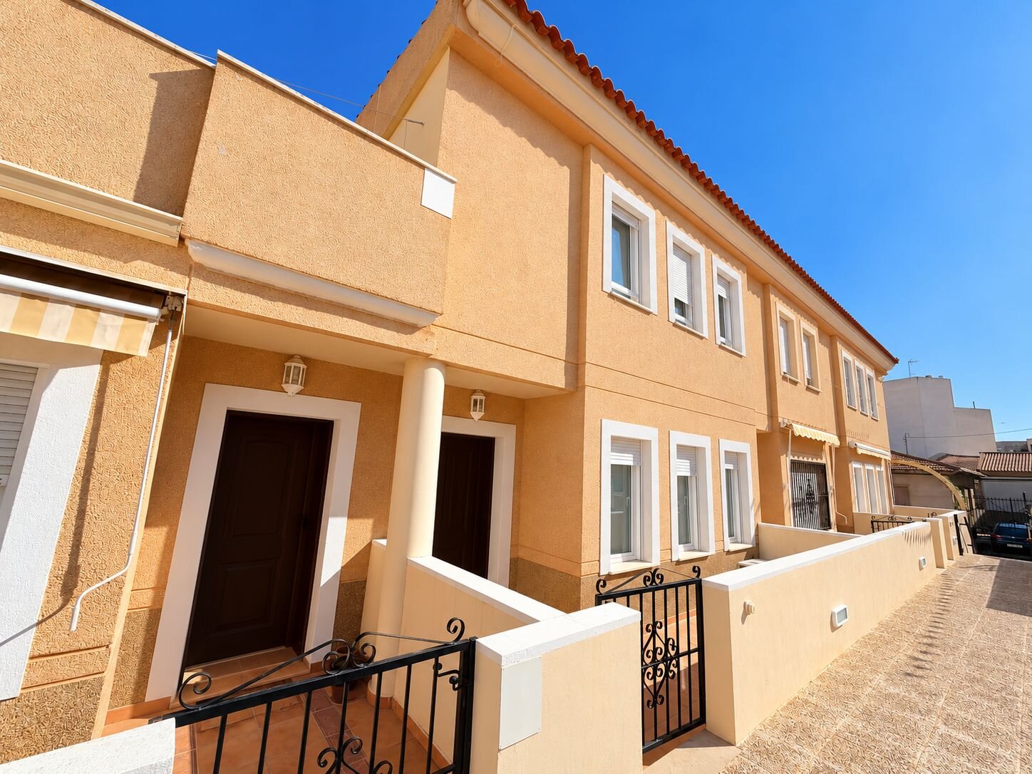 3-Bedroom House in Daya Nueva - Image 23
