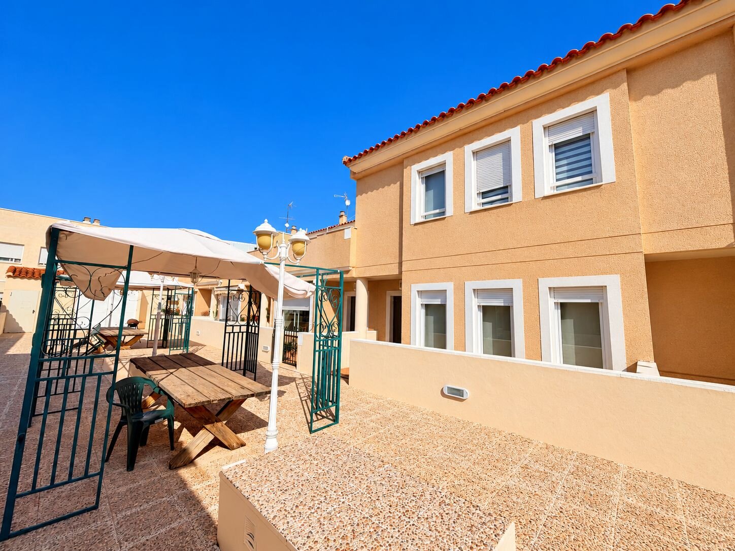 3-Bedroom House in Daya Nueva - Image 24