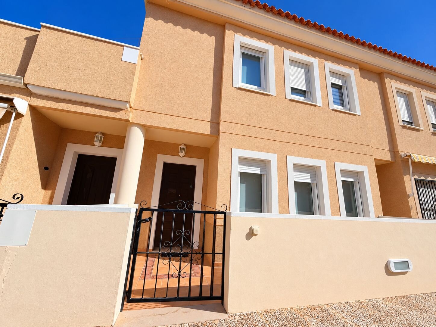 3-Bedroom House in Daya Nueva - Image 27