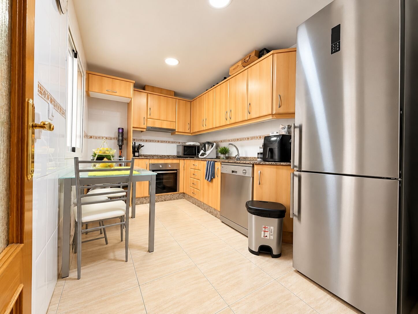 3-Bedroom House in Daya Nueva - Image 5