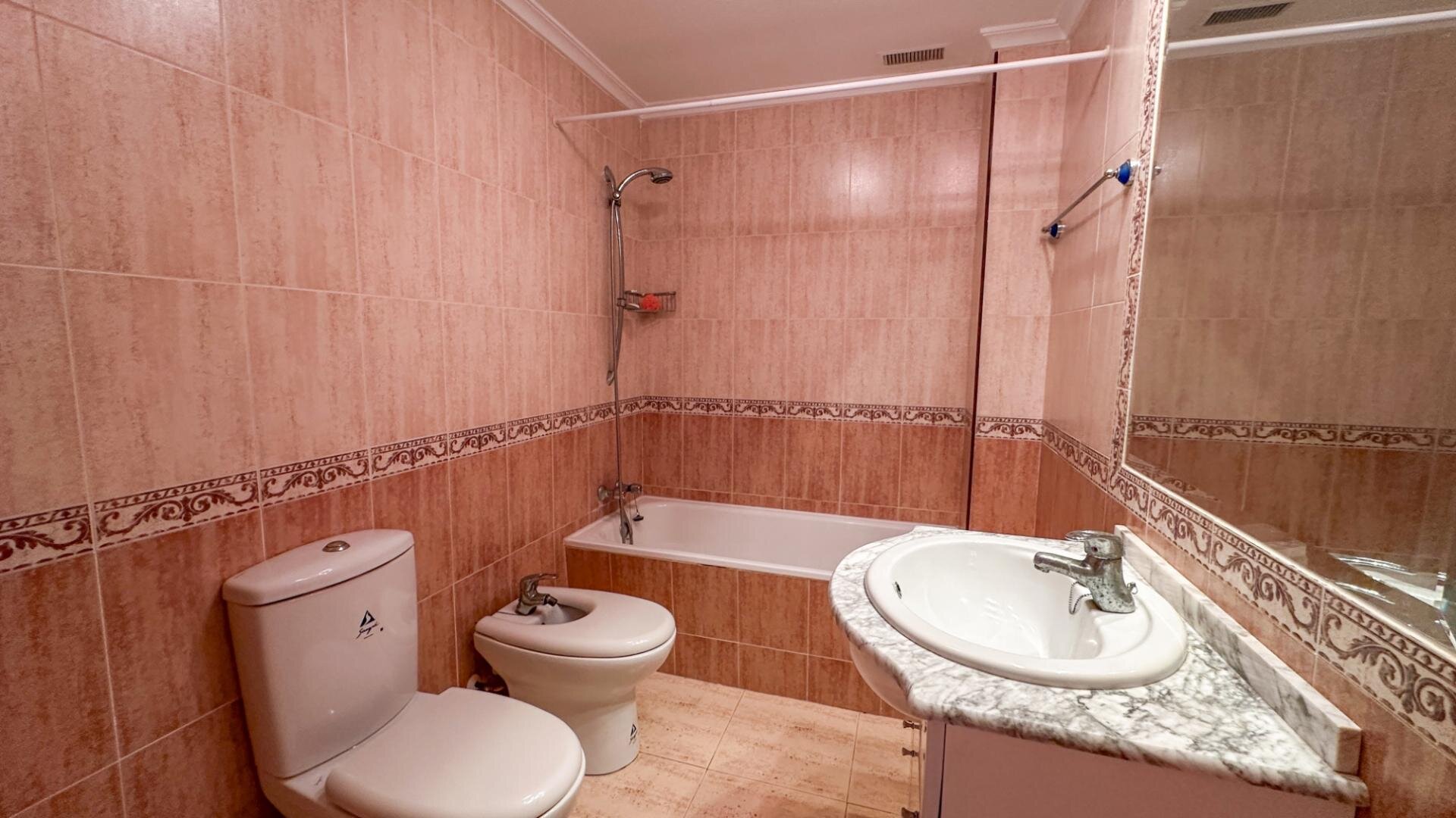 2-Bedroom House in Playa Flamenca, Orihuela Costa - Image 17