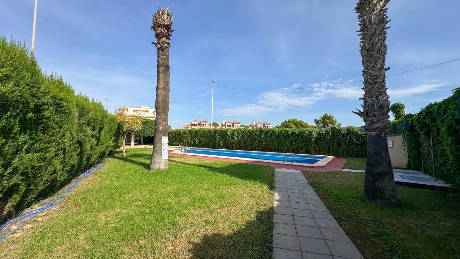 2-Bedroom House in Playa Flamenca, Orihuela Costa - Image 43