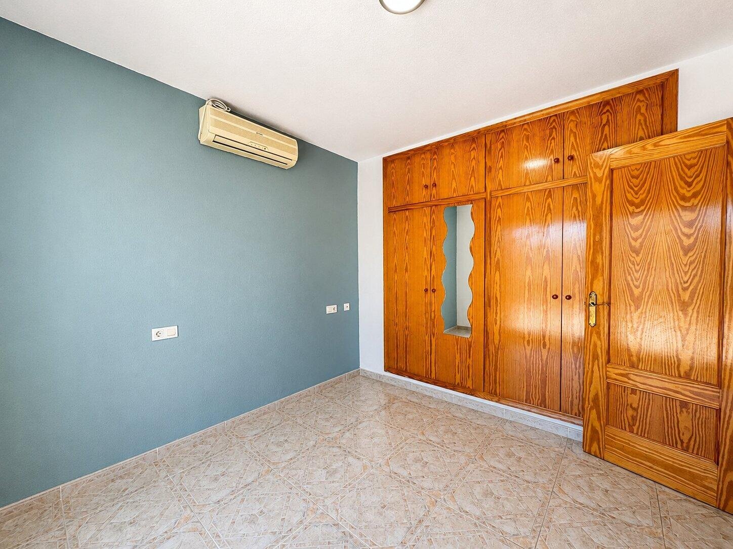 Maison mitoyenne de 3 Chambres à Playa Flamenca, Orihuela Costa - Image 14