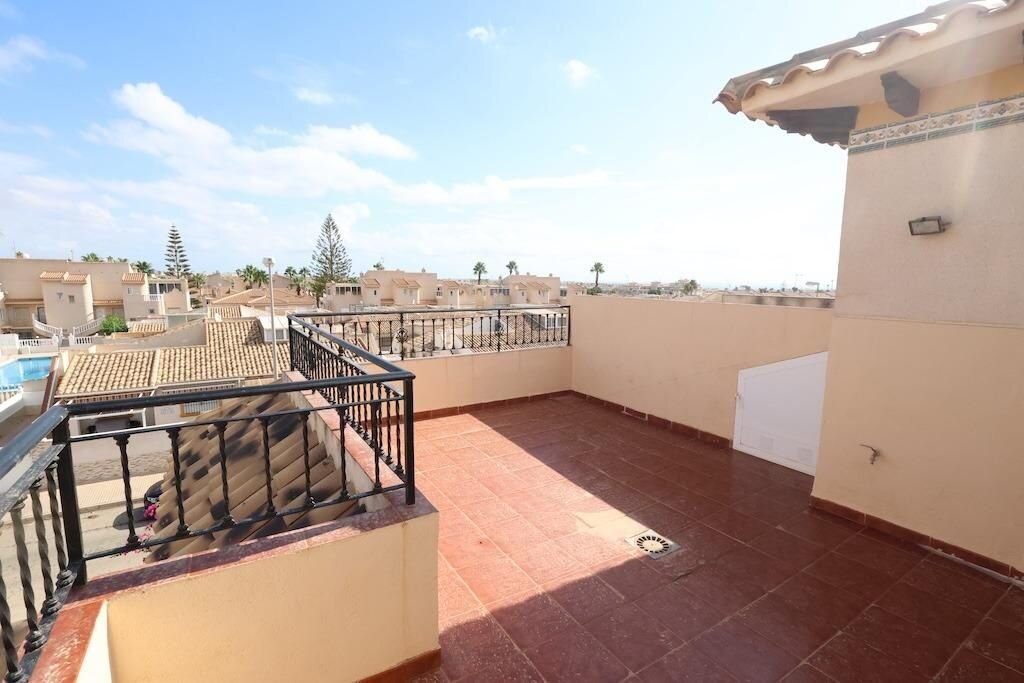 2-Bedroom House in Playa Flamenca, Orihuela Costa - Image 16