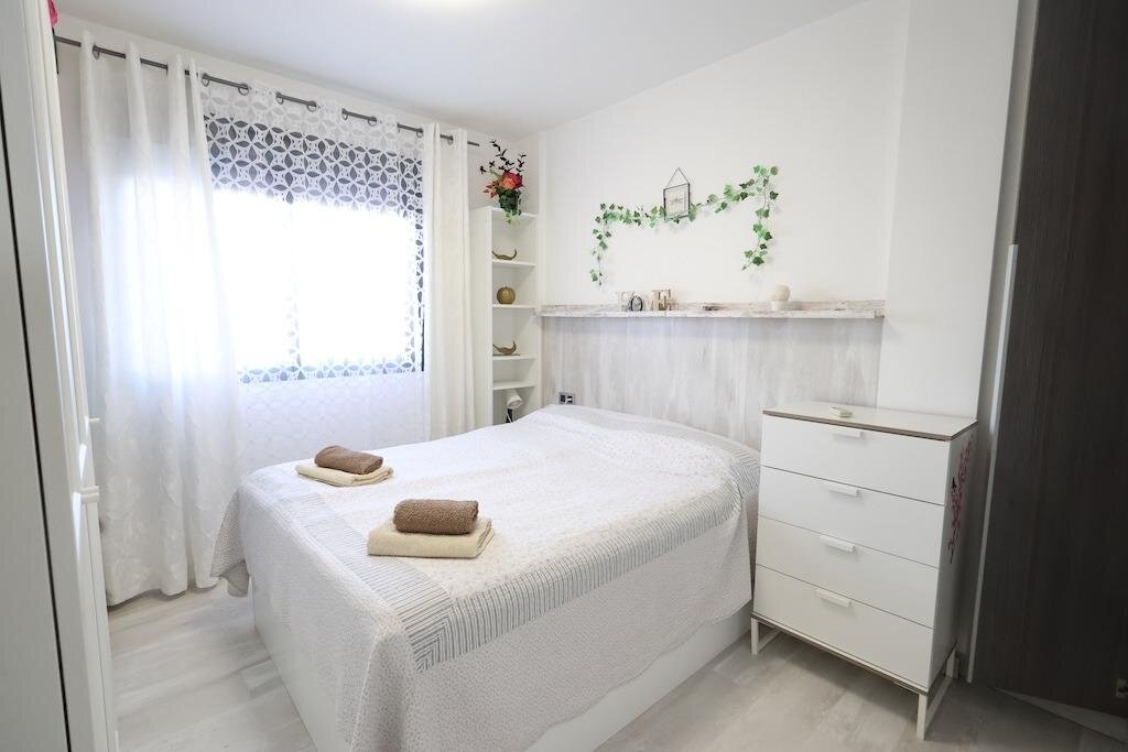 2-Bedroom Bungalow in La Zenia, Orihuela Costa - Image 10