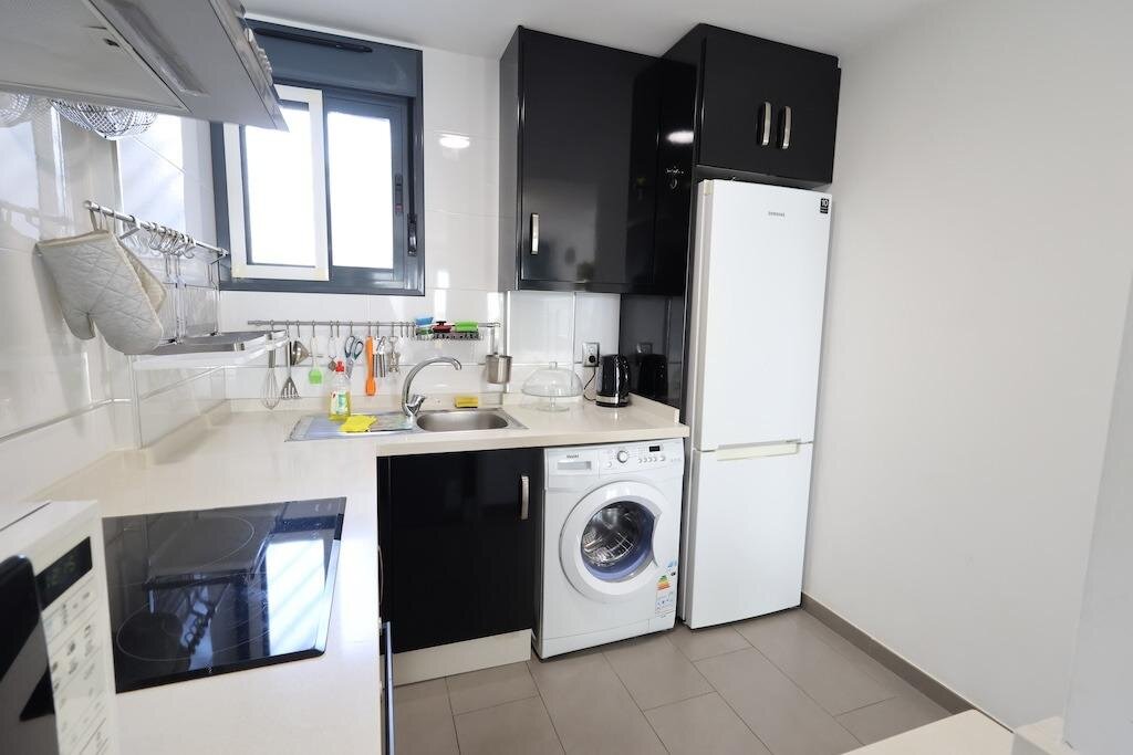 2-Bedroom Bungalow in La Zenia, Orihuela Costa - Image 4