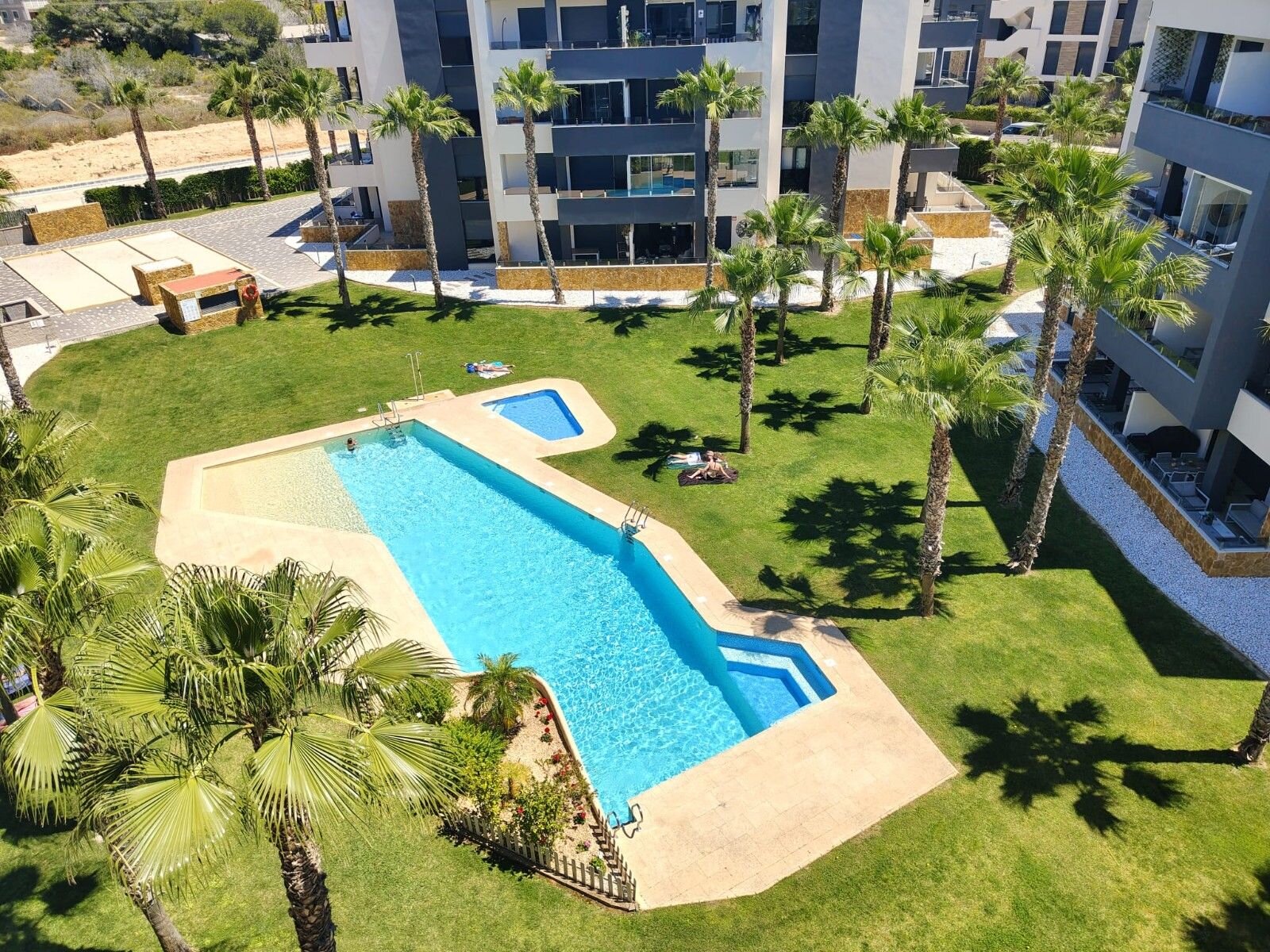 3-Bedroom Apartment in Pau 26, Orihuela Costa - Image 1