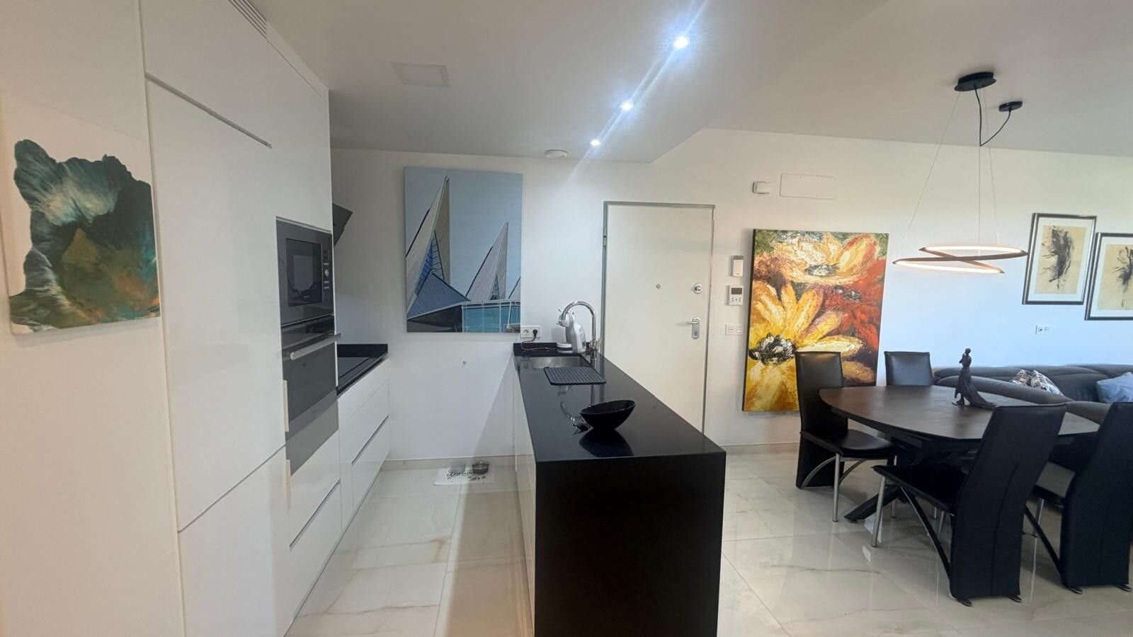 3-Bedroom Apartment in Pau 26, Orihuela Costa - Image 9