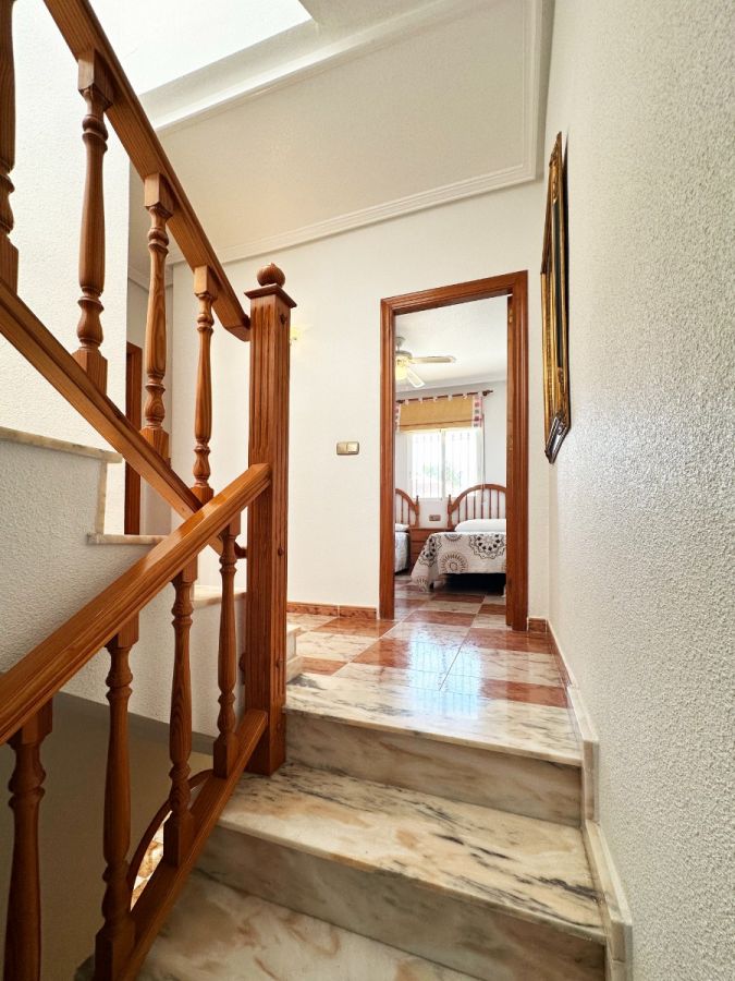2-Bedroom House in Lomas de Cabo Roig, Orihuela Costa - Image 17