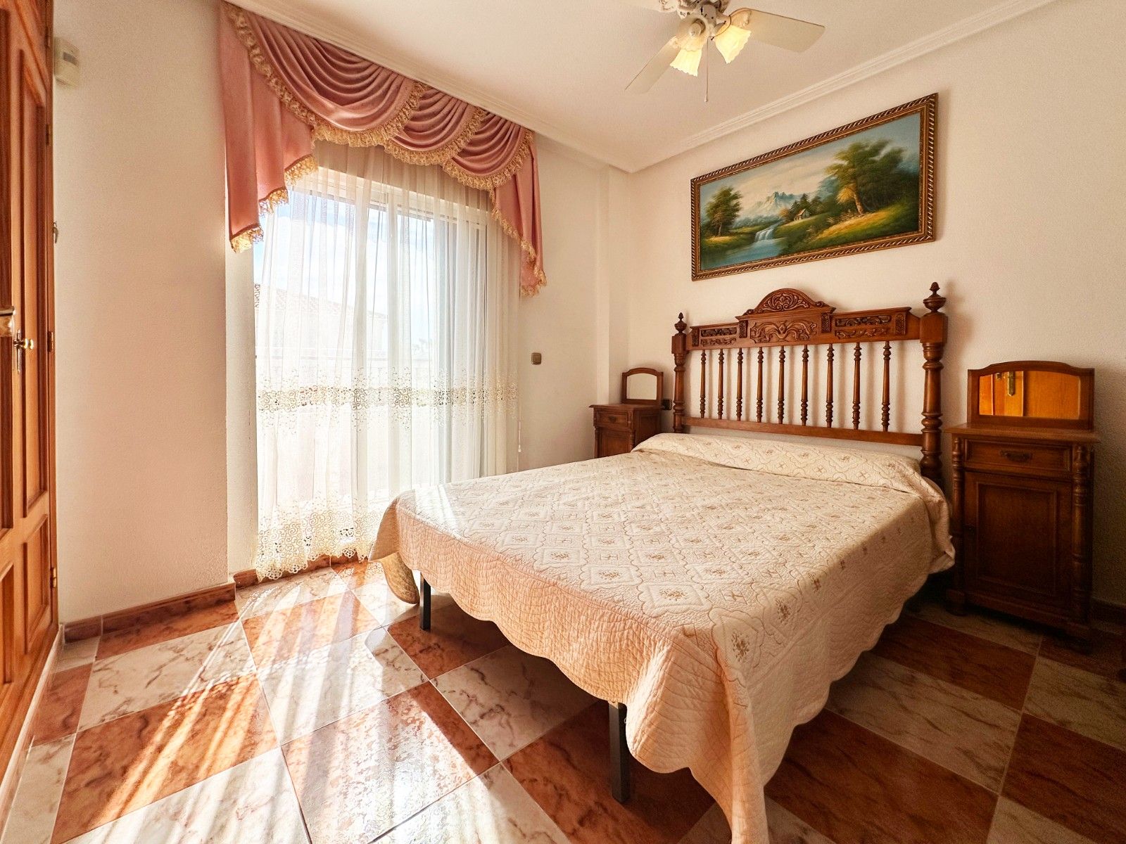 2-Bedroom House in Lomas de Cabo Roig, Orihuela Costa - Image 21