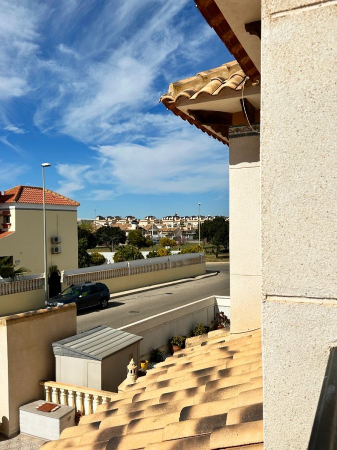 2-Bedroom House in Lomas de Cabo Roig, Orihuela Costa - Image 23