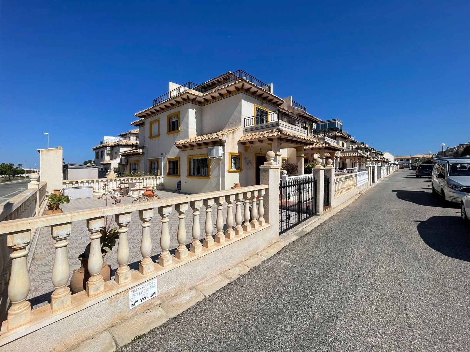 2-Bedroom House in Lomas de Cabo Roig, Orihuela Costa - Image 36