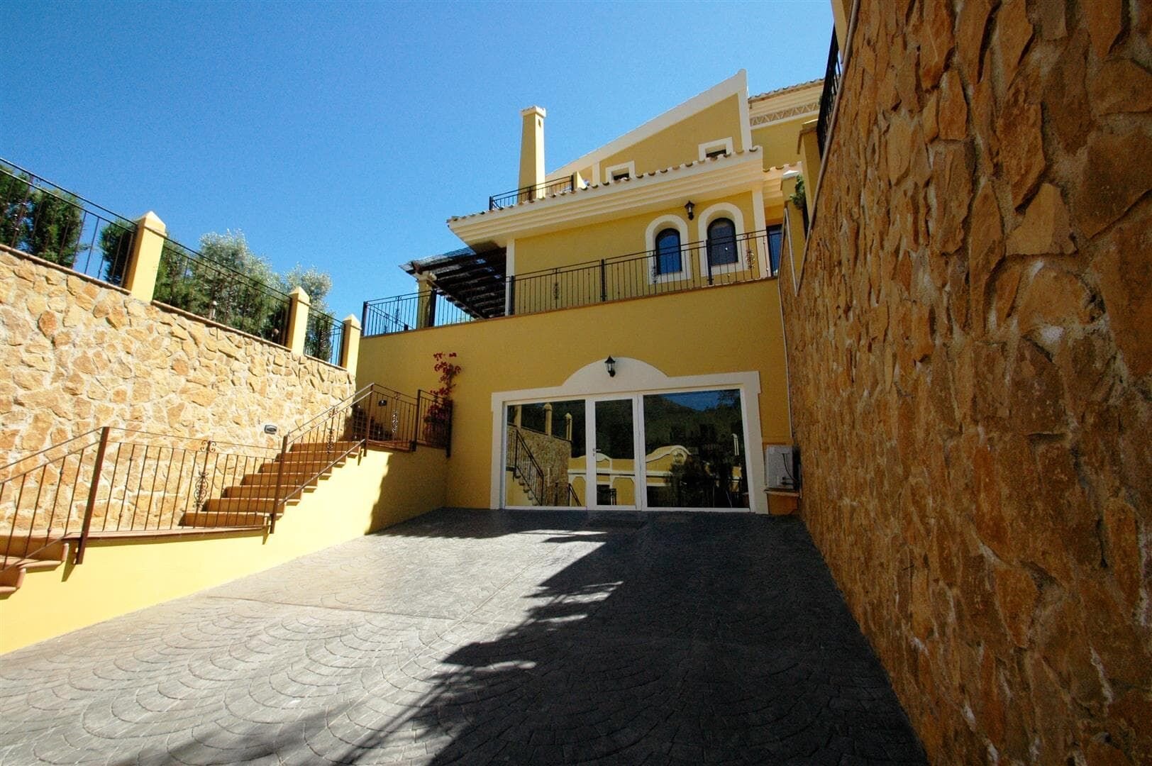 5-Bedroom Villa in La Manga Club-Atamaría, La Manga Club - Image 8